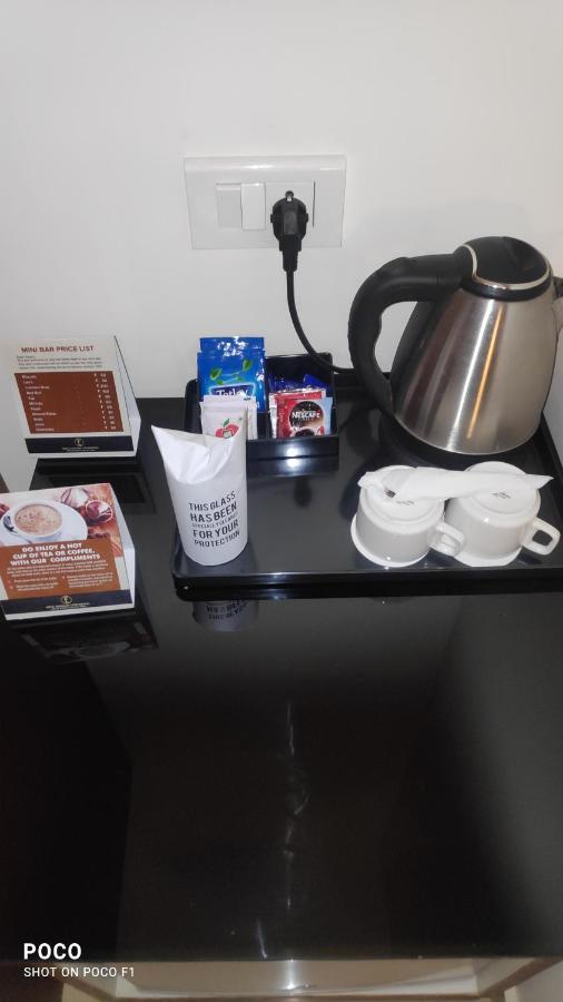 Emperor-Hotel Rachana Continental Pvt Ltd Kizhake Chālakudi エクステリア 写真