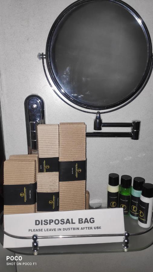 Emperor-Hotel Rachana Continental Pvt Ltd Kizhake Chālakudi エクステリア 写真